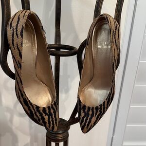 Stuart Weitzman Black and Tan Flats